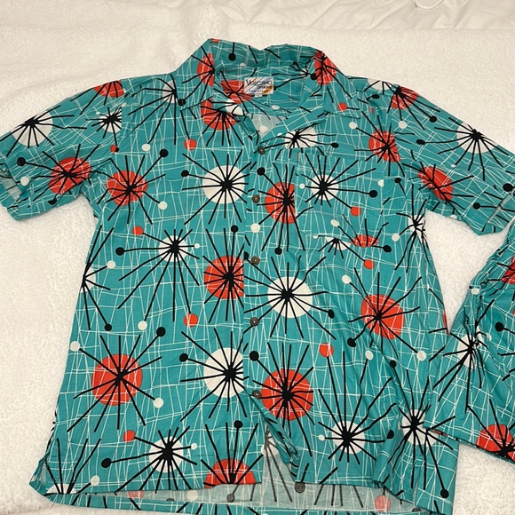 Mid Century Modern Cabana Set - Picture 1 of 6